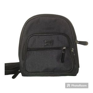 ROOTS 🦫🇨🇦🍁| Small Backpack | Charcoal/Black